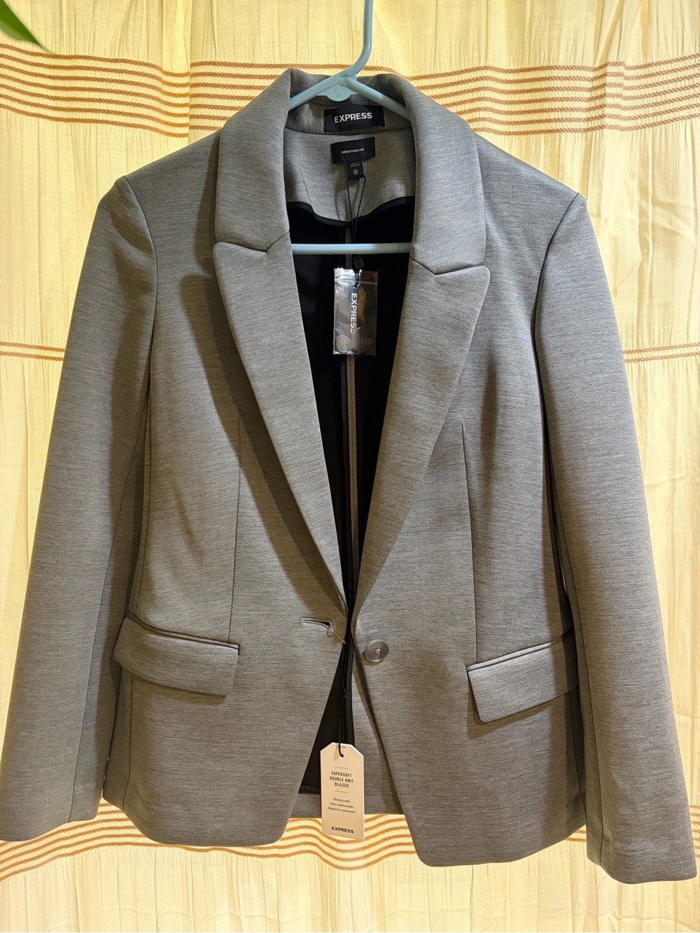 Express Women's Light Gray Single-Button Tailored Blazer
